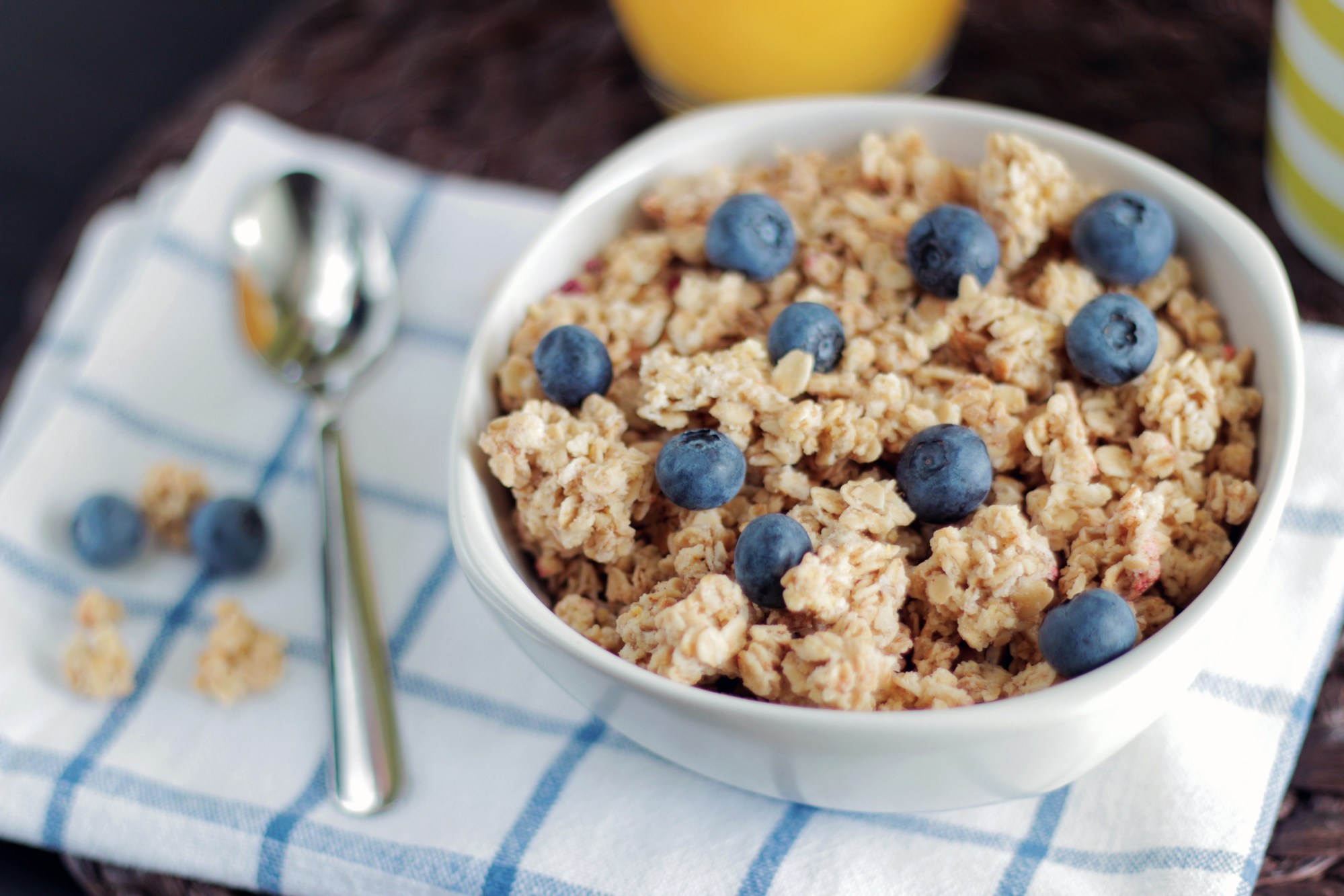 grains and berries to fight inflammation